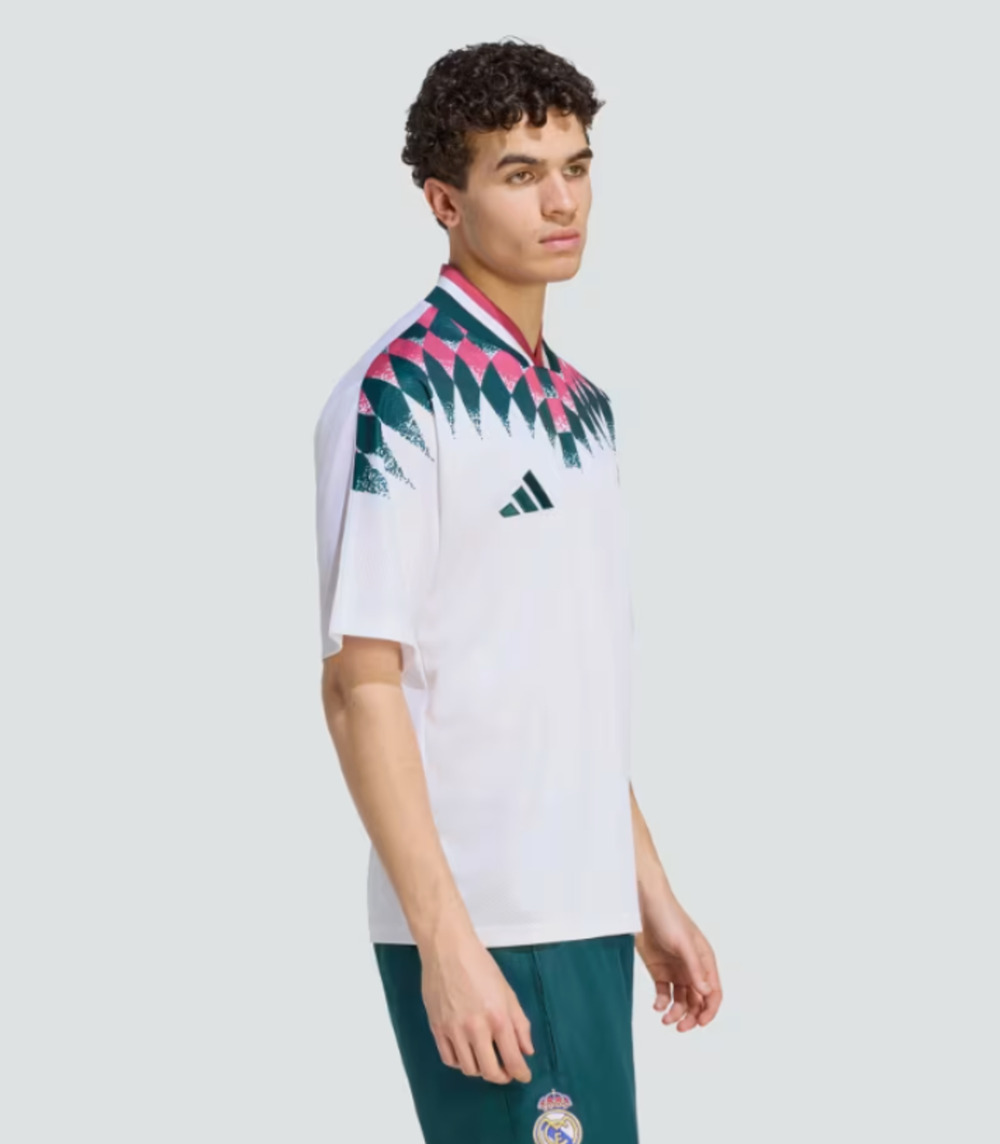 NWT Adidas Real Madrid Men M White Soccer Stadium Jersey Football KG2960 Fanwear